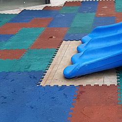 playground floor interlocking rubber tiles